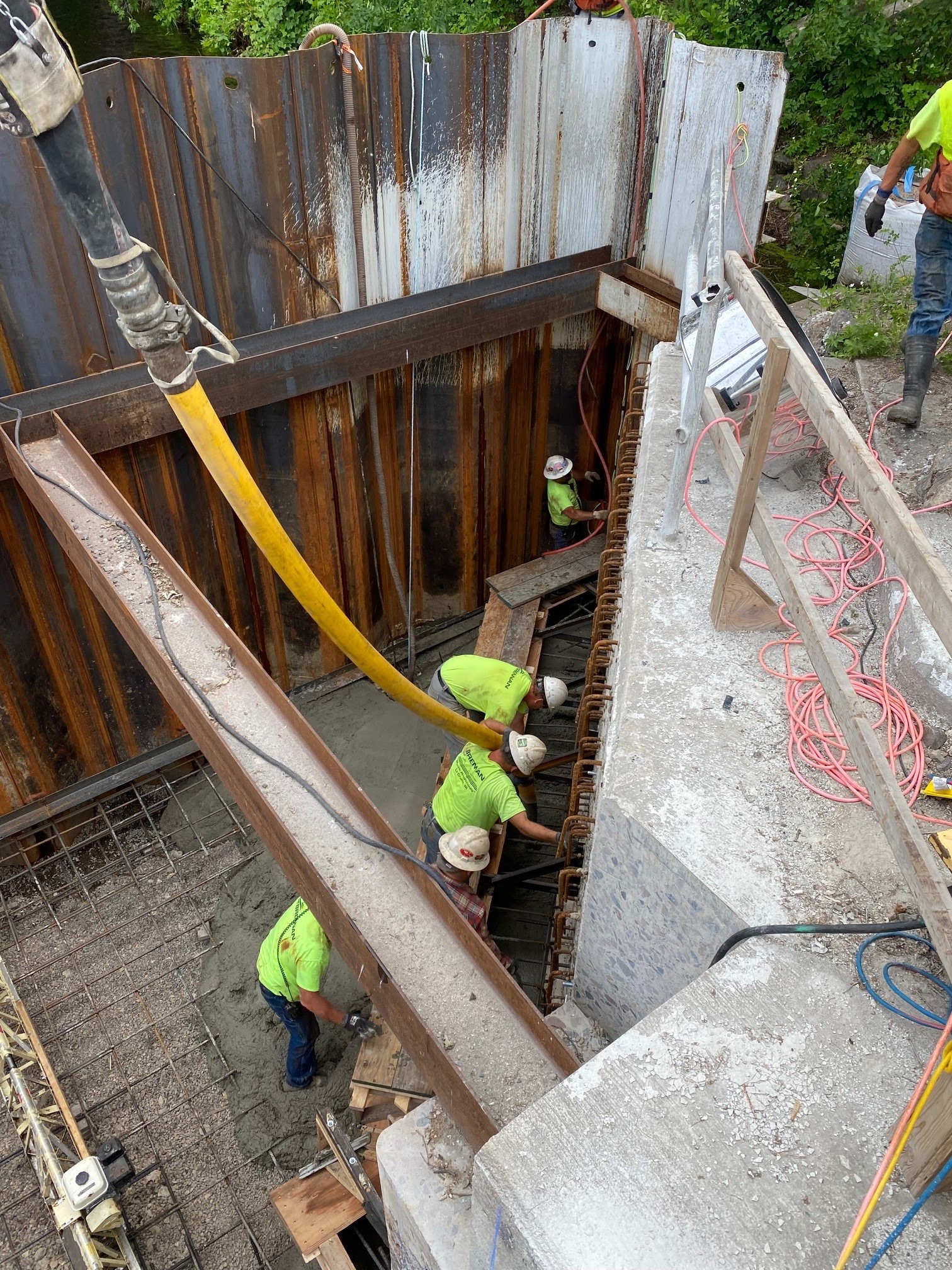Work being done to pour the upstream apron in front of the slide gates.